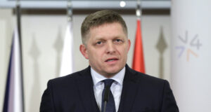 (Видео) Фицо повика на обновување на соработката меѓу Европа и Русија
