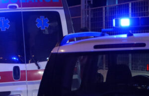 Татко се обидел да ја спаси малолетната ќерка која ја држеле за врат: бил нападнат со кундак од пиштол