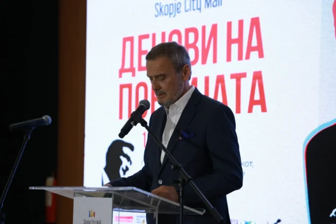 denovi-na-poezijata