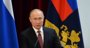 Путин: Русија продолжува да развива нуклеарни сили способни да пробијат секаков штит