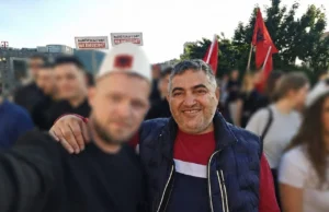 Против кого протестира Бујар Ахмети, против самиот себе или против својот чичко Али Ахмети, прашуваат од „Вреди“
