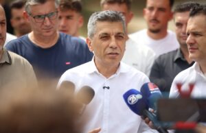 ДУИ: Изет Меџити, промоторот на бруталниот непотизам во политиката на Албанците