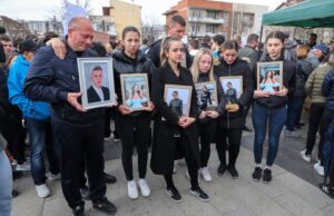 И Виница се пруклучува на маршот за загинатите во Пулс: Условна казна не е правда за 63 загубени животи