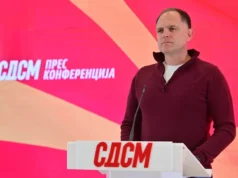 (Видео) „Целосна негрижа и запоставени спортски игралишта, до толку ли Аеродром нема пари“, прашуваат од СДСМ