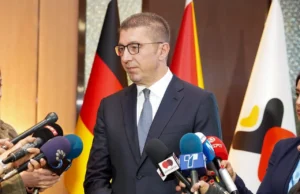 Мицкоски: Во здравството се пишуваат дежурства за 31 работен ден во февруари