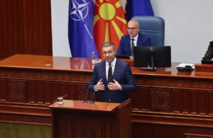 Мицкоски од Собранието: Нема дополнителни зголемувања на платите на судиите без јасни резултати во правдата