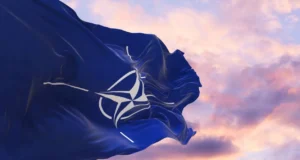 Чешкиот премиер и претседателот во конфликт за тоа кој ќе патува на самитот на НАТО