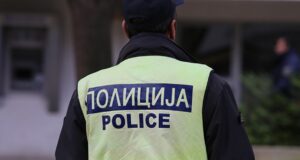 Малолетник со мопед удри во пешак во Гевгелија, две лице тешко повредени