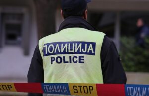 Малолетник со мопед удри во пешак во Гевгелија, две лице тешко повредени