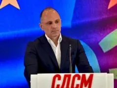 (Видео) Филипче: Народот го праќаат на езера, тие да летаат на море со владин авион