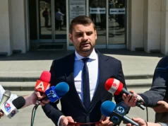 (Видео) СДСМ бара оставка од обвинителот Савески по телефонскиот разговор со Мицкоски