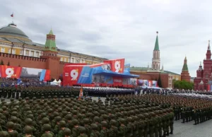 Долгогодишен дописник на Би-Би-Си од Москва: Овогодишната парада беше сосема поинаква