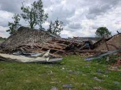 (Фото) Торнадо во Полска: силен вртлог со 200 км/ч рушеше куќи на југот од земјата