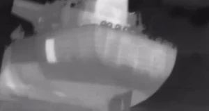 (Видео) Украина погоди два руски танкери од „флотата во сенка“, објави Зеленски