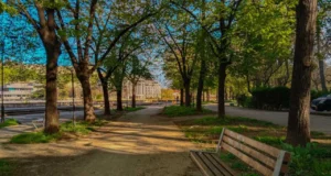 Денеска променливо облачно време со сончеви периоди, од утре силен ветер