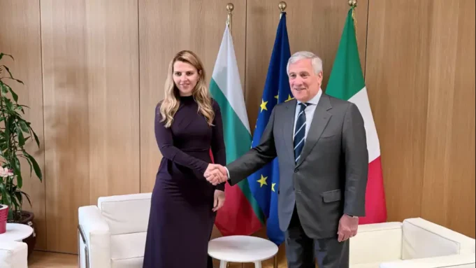 petrova-tajani