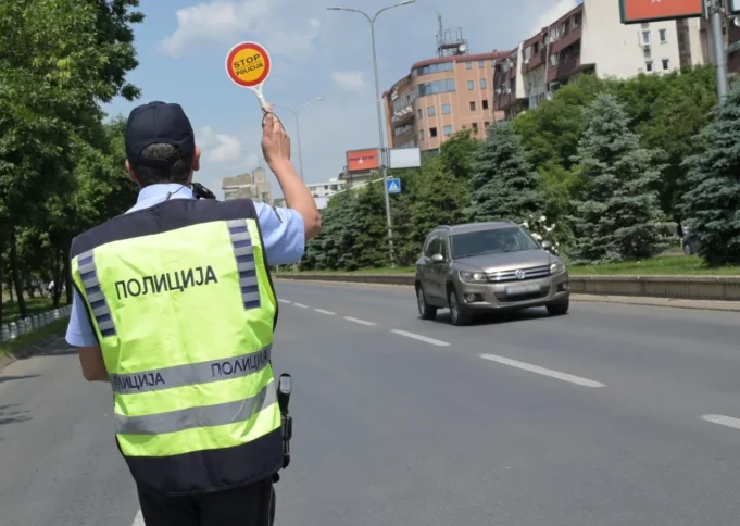 policija-soobrakaj-1