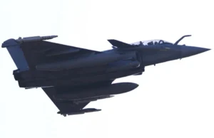 (Видео) Авион на НАТО собори дрон над Латвија: објавена е снимка
