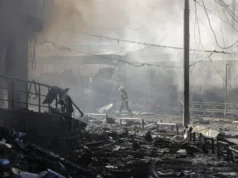 (Видео) Брутален напад врз Киев: Многу мртви и ранети, луѓе затрупани под урнатините