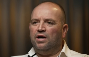 Сириецот кој спаси Евреи на плажа во Сиднеј обвинет за напад врз неговиот татко