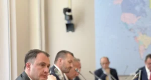 Андоновски во Париз: Балканот да се третира како прашање на стратешка предвидливост, сајбер заканите се заеднички
