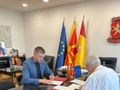 „Финансиска поддршка на пензионерите во Аеродром“: Градоначалникот Митески потпиша договор