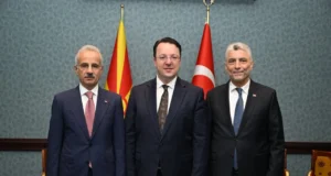 Директна авиолинија Анкара-Скопје и карго железничко поврзување договорени помеѓу Николоски и министрите Болат и Уралоглу