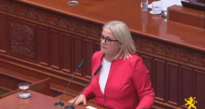 Стојаноска до Тренчевска: Да имавте вие министер за земјоделие како што е Трипуновски сега немаше да седите во опозициските клупи