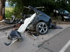(Видео) Страшна сообраќајка во Софија, летале со над 150 км на час, удриле во автобус и го превртеле