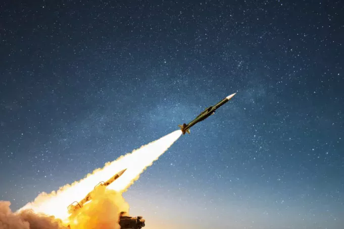 raketi-proektilidepositphotos_669331240_xl