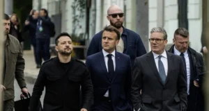 Захарова: За Зеленски, војната е како казино