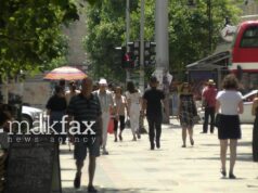 Избегнувајте сонце од 11 до 17 часот, останете во разладени простории и внесувајте доволно течности – ИЈЗ со препораки