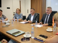 Побрзо и поефикасно да се обезбедуваат термини за специјалистички прегледи: Клековски на средба со претставници на матичните лекари