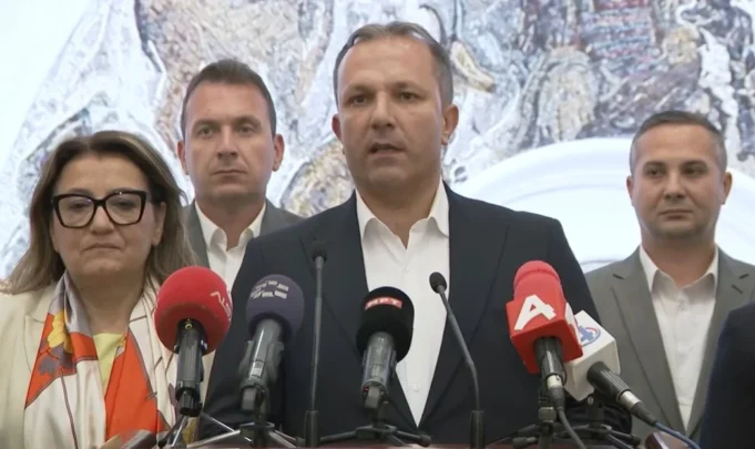 oliver-spasovski-13-juli-pres