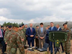 Презентирана опремата набавена преку Европскиот мировен фонд, Мисајловски порача дека таа покажува колку е значајна поддршката од ЕУ за зајакнување на капацитетите на Армијата