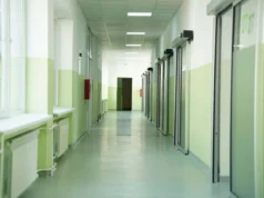 Со 230 илјади евра реновирана трауматологија во стара Градска болница, необновена од 1962 година: вратите се без кваки по препорака од СЗО