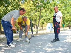 (Фото) Ѓорѓиевски: Се уредува пешачката зона долж целиот кеј на Вардар