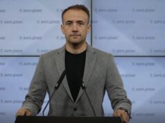 Стојаноски: Школски прибор намален за 10% на големо, за 15% на мало, јасно означени цени и заштита на семејниот буџет