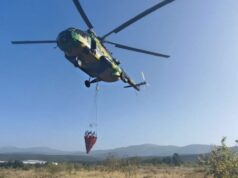 Армиски хеликоптер три часа гаснеше пожар на Пелистер, истурени 28 тони вода