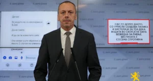 (Видео) „СДС го допре дното, со умисла создава паника и хистерија за тоа дека водата во Скопје не била безбедна за пиење“, вели Петрушевски