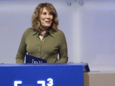 (Видео) Која е „Math Lady“? Актерката која стана меме сега има 79 години