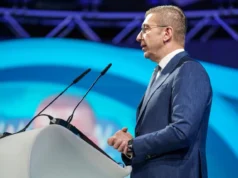 Мицкоски: Остануваме на стратегијата за дата центри, преговараме со мултинационална компанија, светот ова ќе го развива, прашање е ние дали ќе го препознаеме моментот
