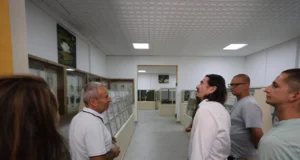 Министерот Сулејмани во посета на културните установи во Струга