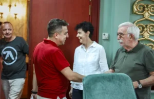 „Црно злато“-нова претстава на МНТ со потписот на Слободан Унковски и Дејан Дуковски