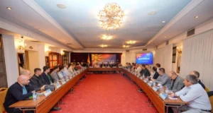 „Филипче со малата група се фракција во СДСМ, тој е претседател на фиктивни картички за гласање“, велат Организаторите на „Разговори за иднината во 12:05“