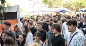 Американ колеџ ја пречека 21. генерација студенти и ја почна академската година како целосно дигитализиран универзитет