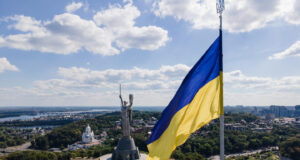 Зеленски го суспендира главниот обвинител, тој во текот на ноќта ја напуштил Украина