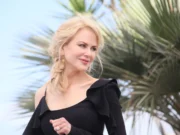 (Фото) Жестоко ја критикуваа поради нејзината коса: сега ја симна периката и го откри својот природен изглед