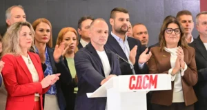 (Видео) Филипче: Тотална шизофренија – мала група пучисти со сите сателити на Мицкоски на една маса