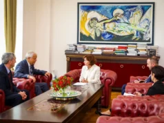 Средба на Сиљановска-Давкова со претставници на организацијата „Обединети Македонци во Канада“